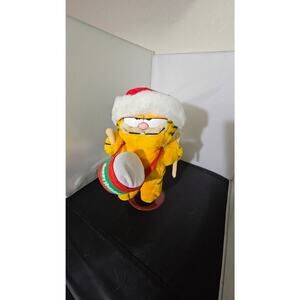 Vintage  Sarcastic Fat Cat Garfield Plush Doll 1981 by Dakin With Hag Tag